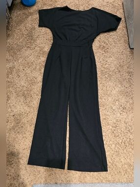 Women’s Black Wide-Leg Jumpsuit with Defined Waist